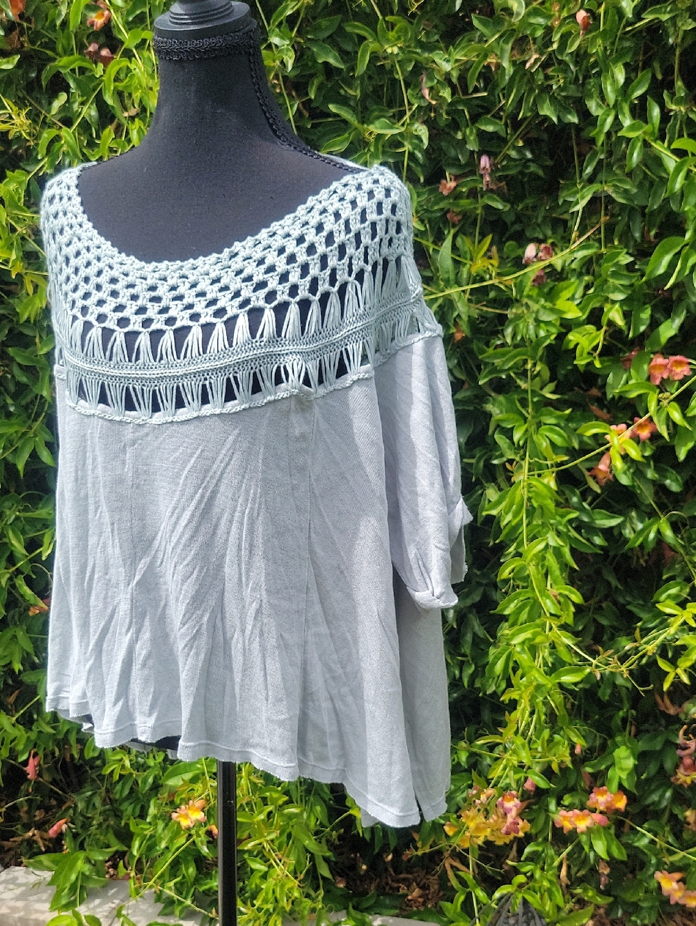 We The Free Collette Tee Crochet Yoke Short Sleeve Flowy Crop Top L - Picture 4 of 13